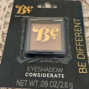 Eyeshadow in”considerate” great pigment it’s a tan color
